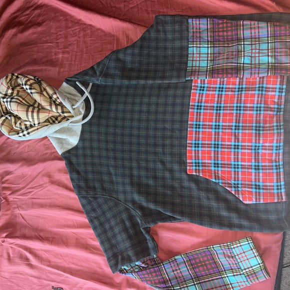 Men’s M authentic Burberry - Picture 1 of 3